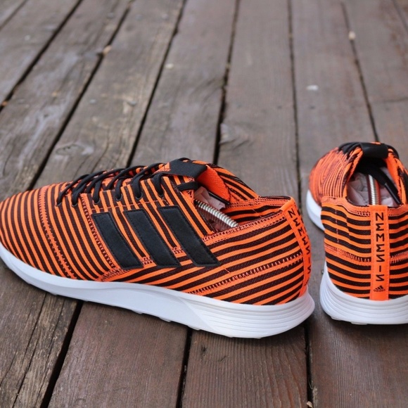 Adidas Men's Size 11 Soccer NEMEZIZ 17.4 Shoes - Picture 7 of 8